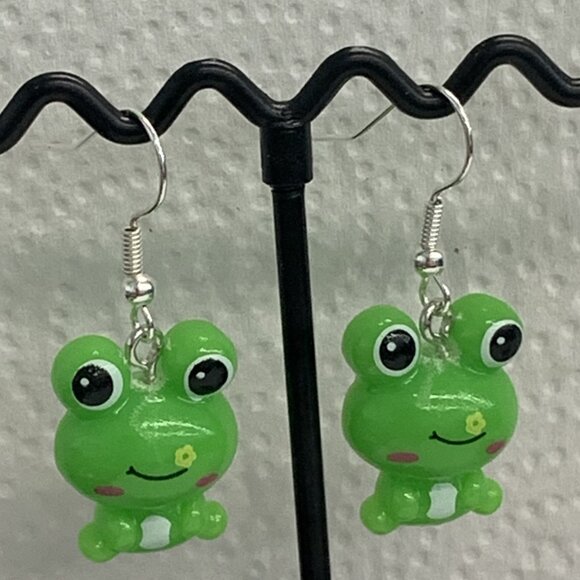 Frog Earring, Amphibian Earring, Gift Earring, Frog Jewelry, Cute Earring, Silly - Picture 7 of 7